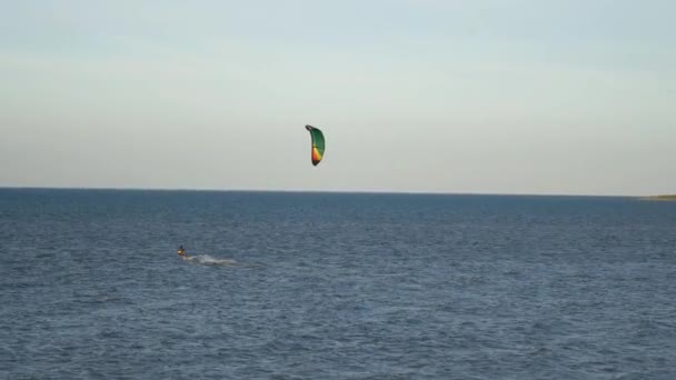 Kitesurf in mare calmo — Video Stock