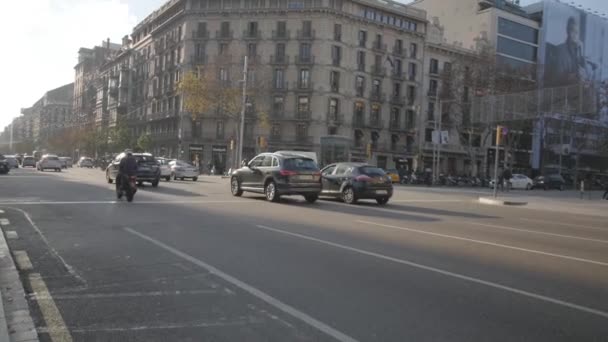 Pessoas na rua Barcelona — Vídeo de Stock