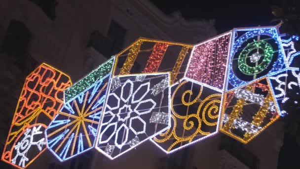 Barcelona calle de la ciudad en Navidad — Vídeos de Stock