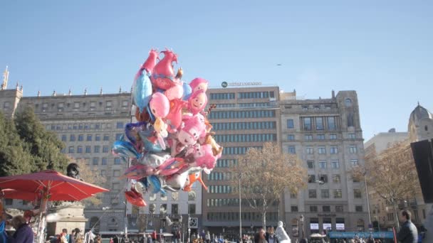 People on Barcelona street — Stock Video