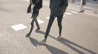 Barselona Caddesi üzerinde kişi