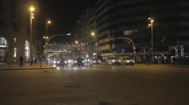 Barselona Caddesi üzerinde kişi