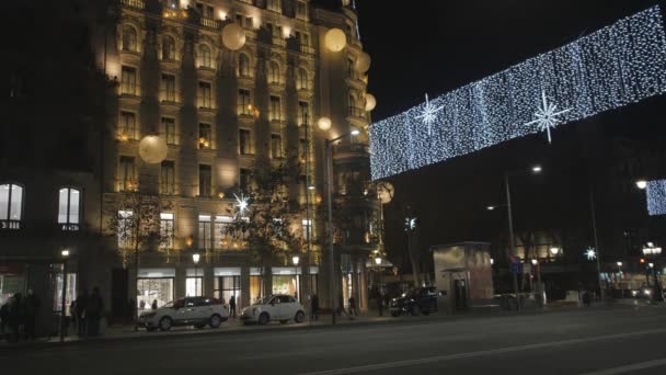 Traffic on Barcelona street — Stock Video