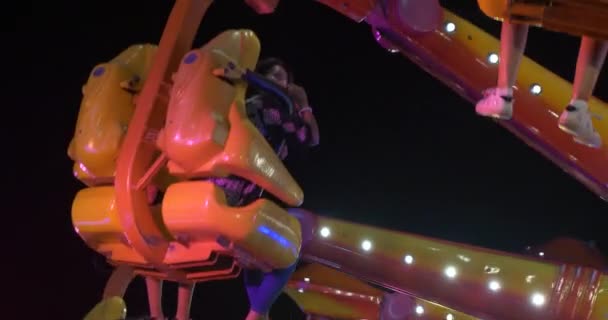 Christmas fair amusement park — Stock Video