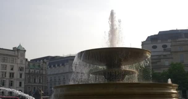 Londres Inglaterra Junio 2017 Fuente Trafalgar Square Londres Columna Nelson — Vídeo de stock