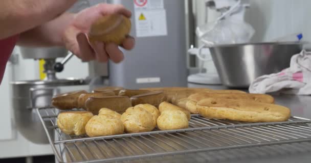 Panadero Decoración Pasteles Pasteles Cocina Panadería Negocios Profesionales Postres Caseros — Vídeo de stock