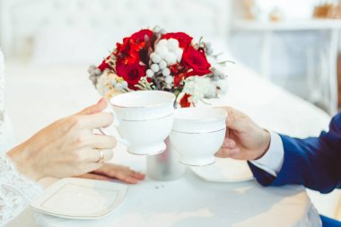 bardak holding eller