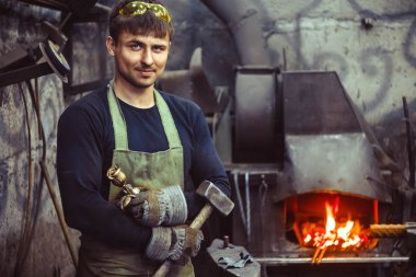 Demirci dövme holding gül