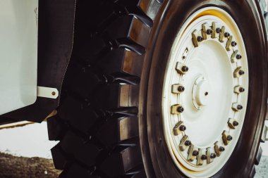 Kamyon lastikleri yeni