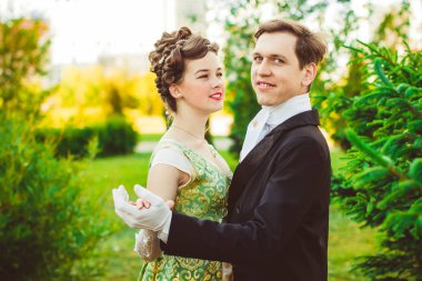 Çift güzel elbiseli