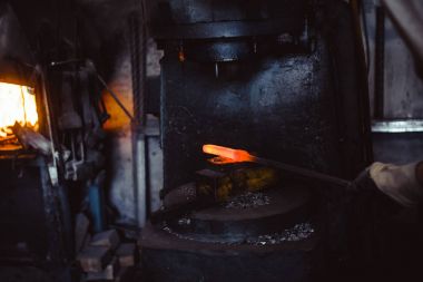 Forge çekiç