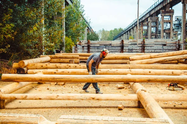 işçiler günlükleri bir ev inşa