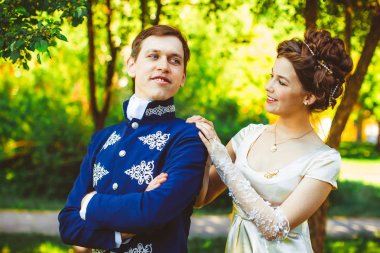 Çift güzel elbiseli