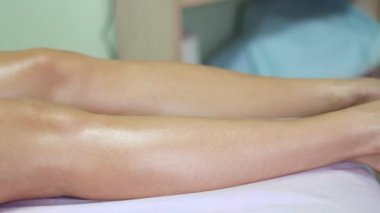 Salonda ayak masajı