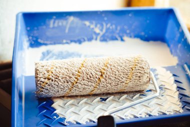 boya silindiri yatıyor