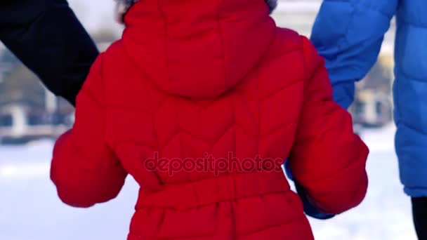 Familie Van Winter Zijn Onderweg — Stockvideo