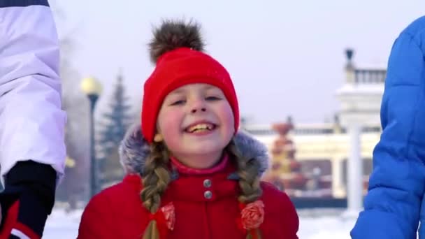 Famille Hiver Sont Sur Chemin — Video