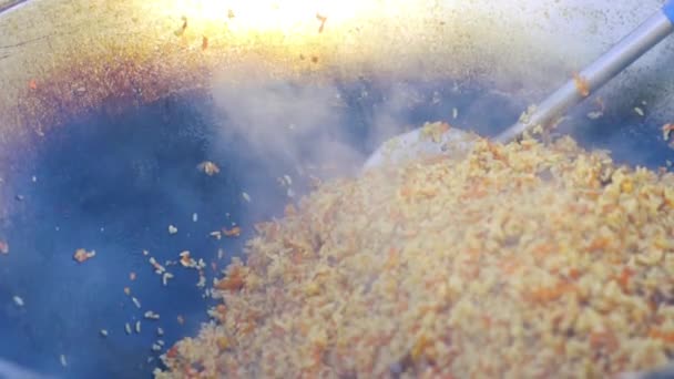 Cook Pilaf Ulici — Stock video