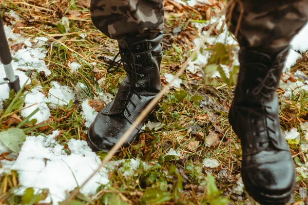 Amarrar botas militares — Fotografia de Stock