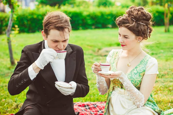 Aristokratů pít čaj — Stock fotografie