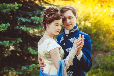 Çift güzel elbiseli