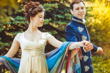 Çift güzel elbiseli