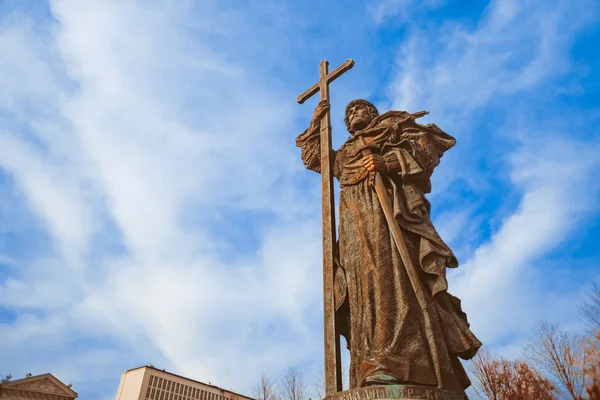 Moskova, Rusya-26 Ekim 2019: Moskova 'da Prens Vladimir anıtı — Stok fotoğraf