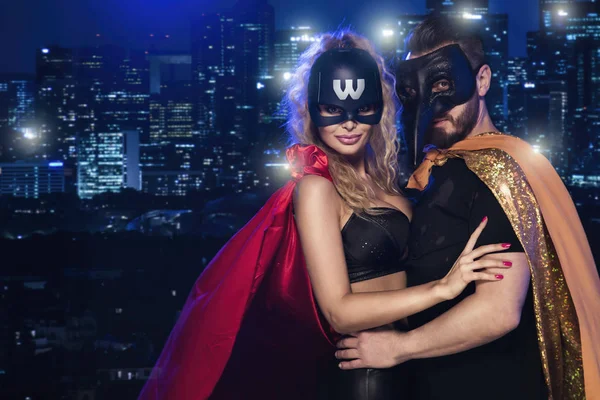 スーパー ヒーローのカップル — ストック写真
