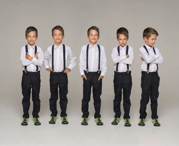 Emoción conjunto de chico en uniforme escolar —  Fotos de Stock