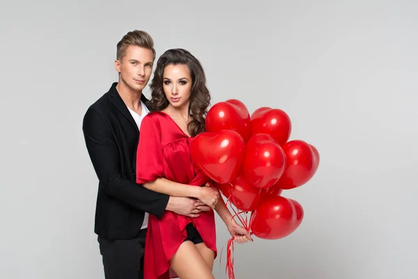 Couple Amoureux Heureux Avec Ballon Rouge Saint Valentin — Photo