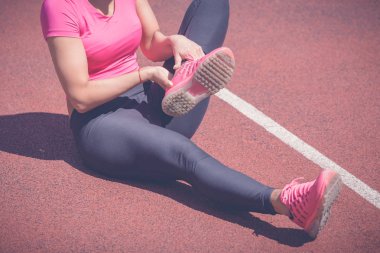 Koşu sırasında çarpık ayak bileği 