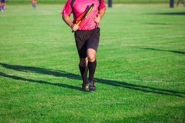 Arbitro sul campo — Foto Stock