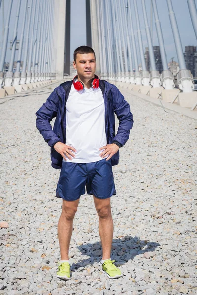 Jogger com fones de ouvido — Fotografia de Stock