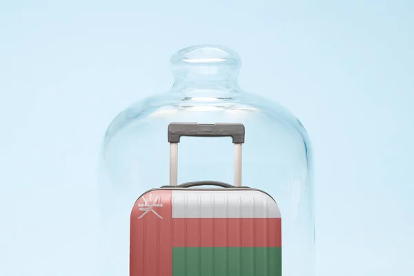 Walizka Projektem Flagi Omanii Kwarantannie Minimalna Kreatywna Koncepcja Ograniczenia Podróży — Zdjęcie stockowe