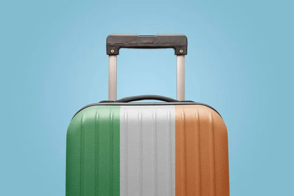 Mala Com Bandeira Irlandesa Design Viagem Conceito Europa — Fotografia de Stock
