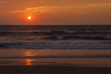 Denizde gün batımı