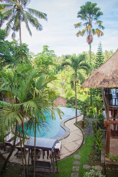 Bali sonsuzluk havuzu