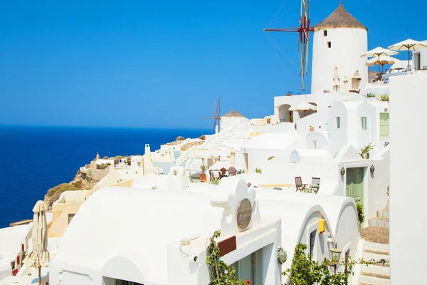 Sevärdheterna i fantastiska Santorini, ön av Saint Irini — Stockfoto