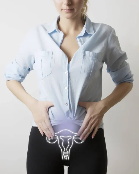 Virtsa-genitaalijärjestelmän visualisointi naisella — kuvapankkivalokuva