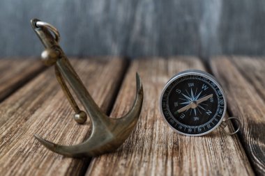 izole çapa pusula arka plan