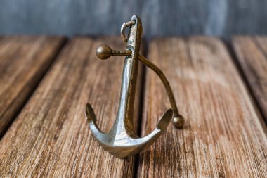  çapa izole bir beyaz arka plan üzerinde ahşap