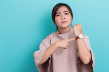 Asyalı kadın soruyor 