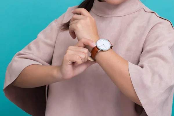 Woman with leather watch — Stock Photo, Image