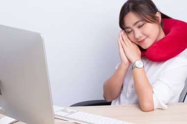 Kadın kullanım yastık için sakin ol ofiste