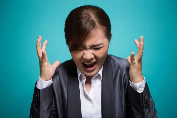 Arg kvinna skriker ut — Stockfoto