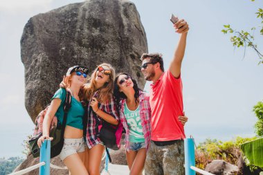 Dünya çapında, sightse seyahat arkadaş mutlu yenilikçi şirket
