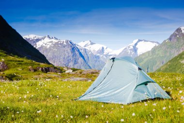 Bir sabah ışık kamp çadırı