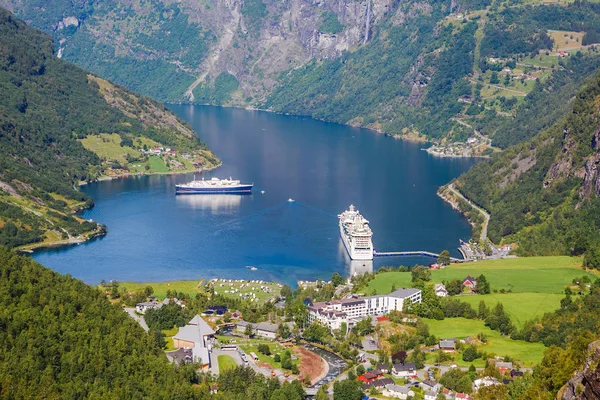 Krásná norská krajina. Fjordu Geiranger, Norsko — Stock fotografie
