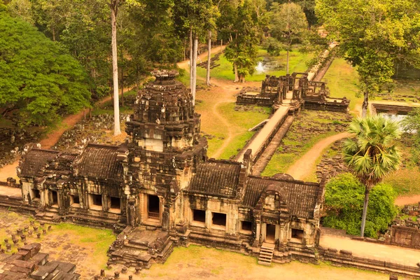 Manier om de Baphuon-tempel — Stockfoto