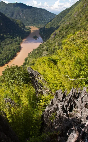 Paisaje del río Nong Khiaw y Ou, Laos — Foto de Stock